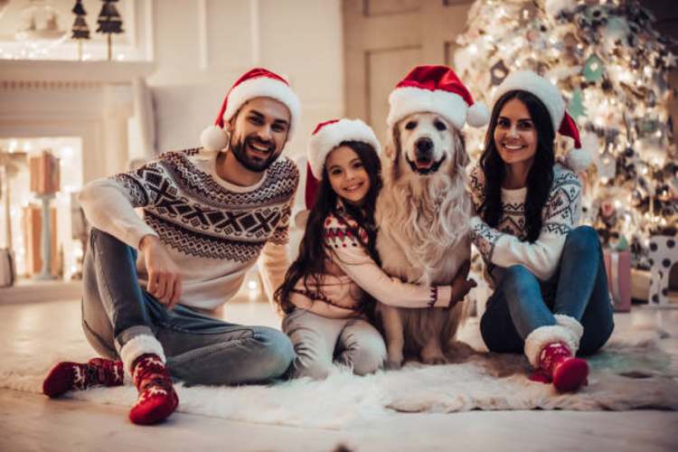 family-santa-christmas
