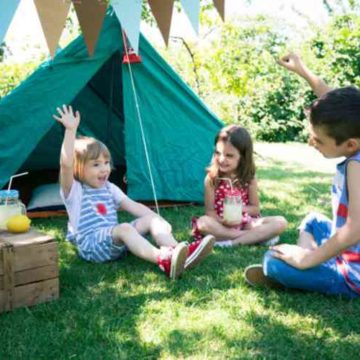 kids-summer-camping=backyard