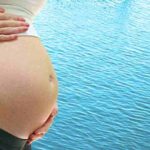 water-birth-pregnant