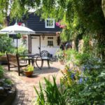 backyard-cottage