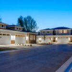 suburb-houses-garage